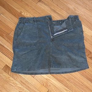 American Eagle green corduroy skirt